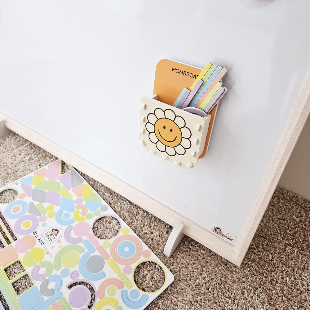 Smile Magnet Pen Holder (B)