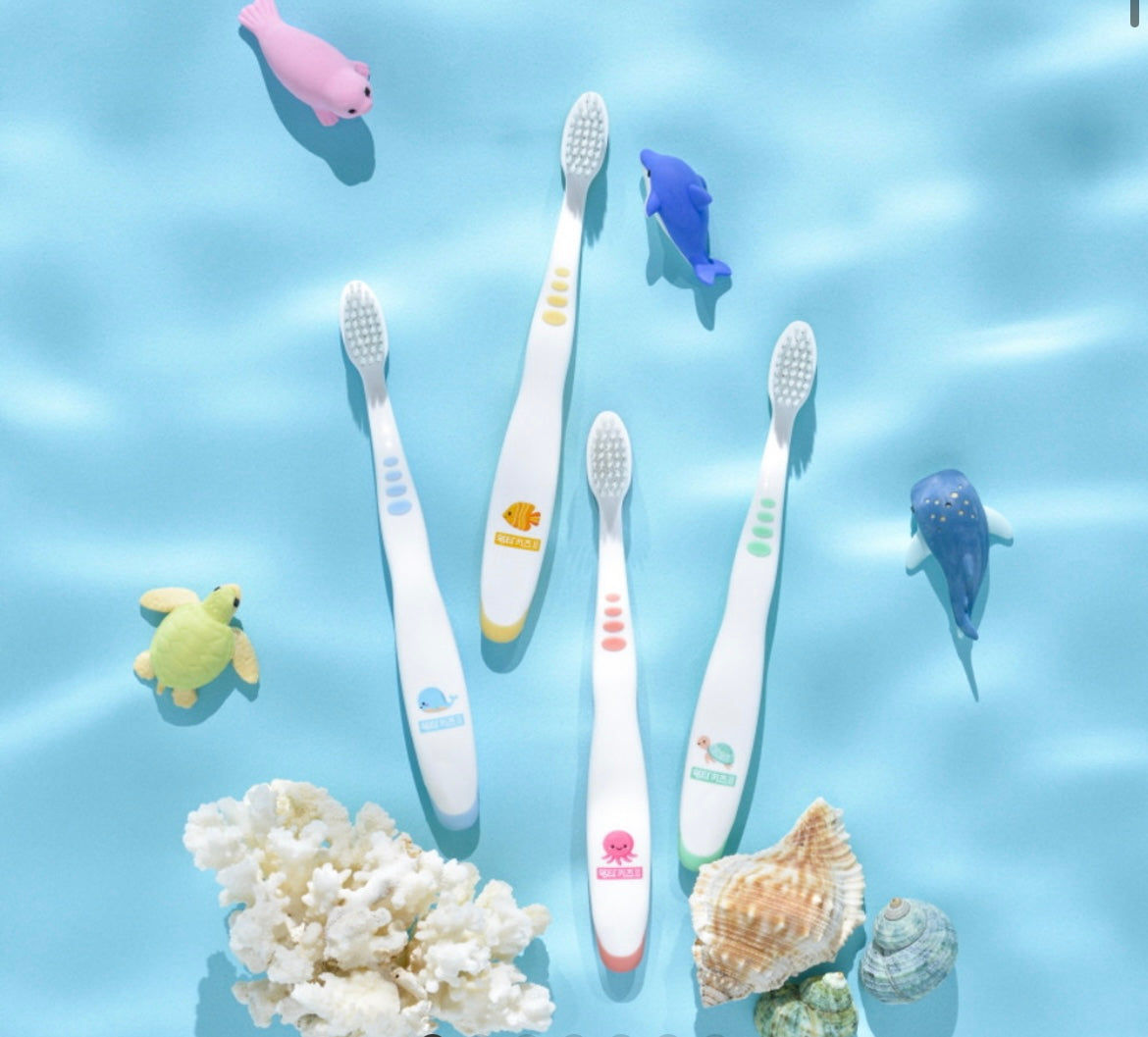 (Preorder) Aqua World Kids Toothbrush Set of 12