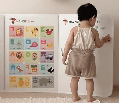 (Preorder)  Baby/Toddler Folding Screen with Magnetic Board/Mirror/ Nursery Rhyme/ Pictures