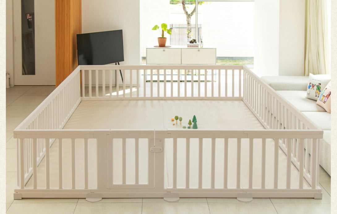 (Preorder) Play Fence/ Play Yard/ Baby Room